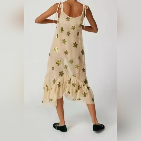 UO Everly Semi-Sheer Sequin Midi Dress - Picture 2 of 5